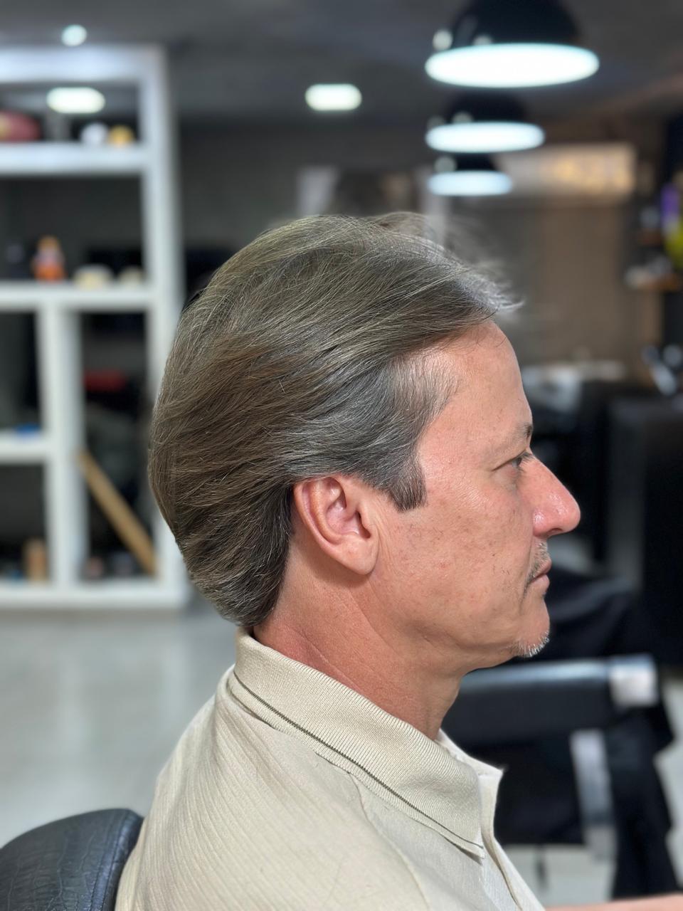 Acabamento de corte clássico masculino